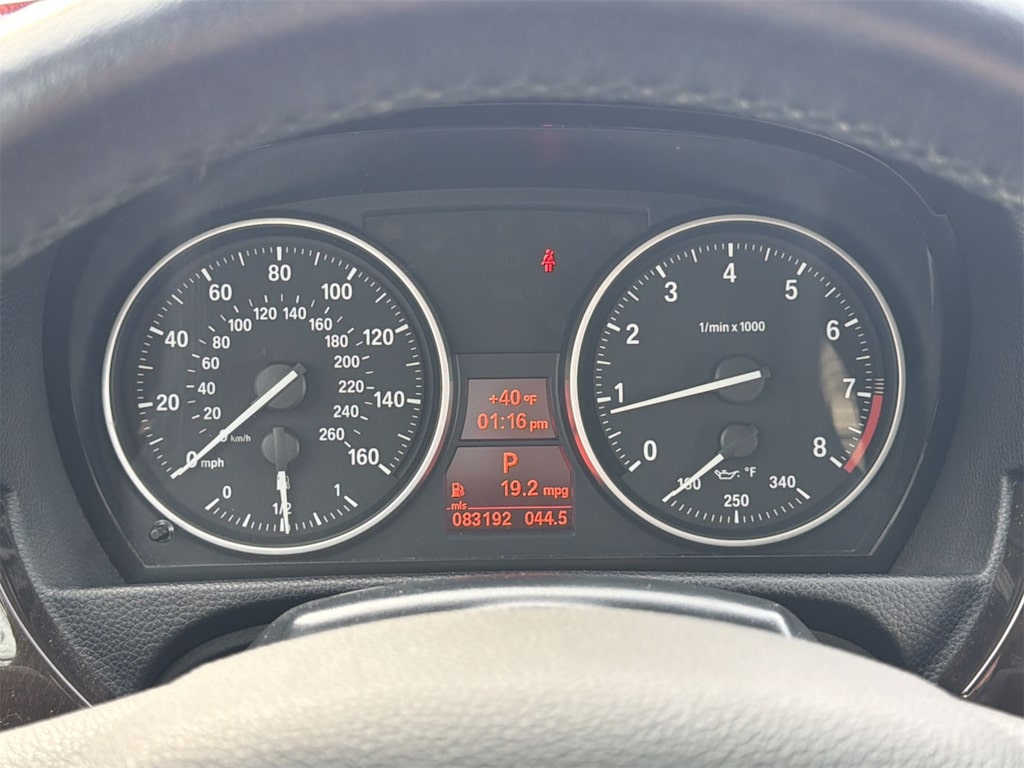 Thumbnail: 2011 BMW 3 Series - 16