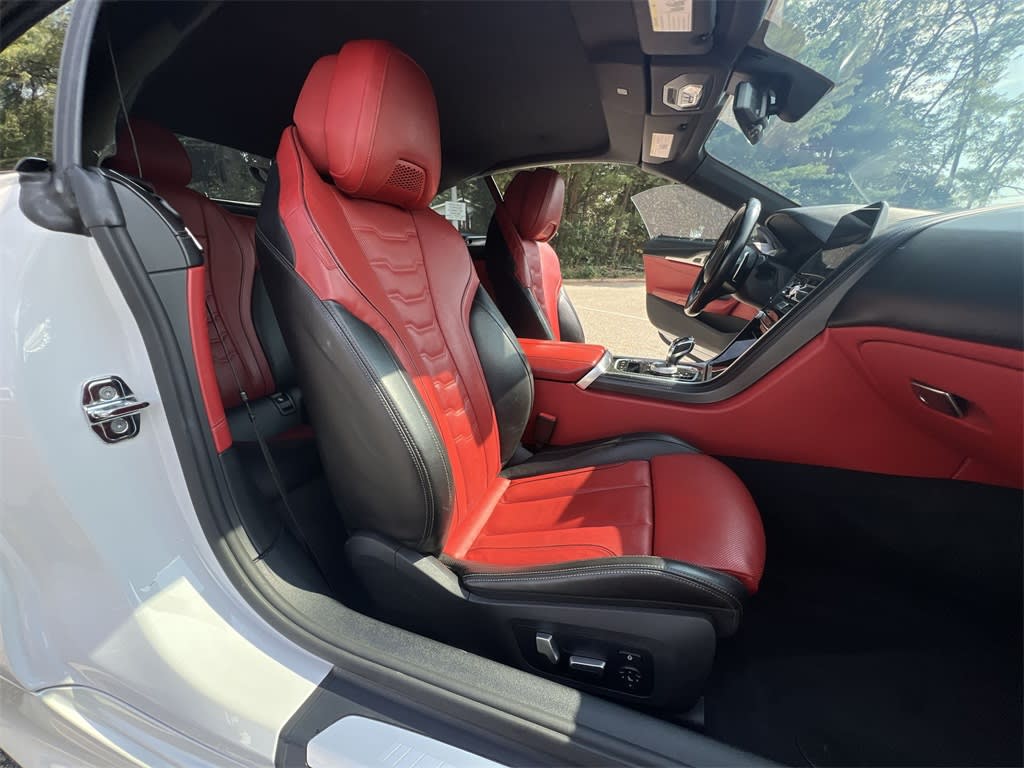 Thumbnail: 2022 BMW 8 Series - 25