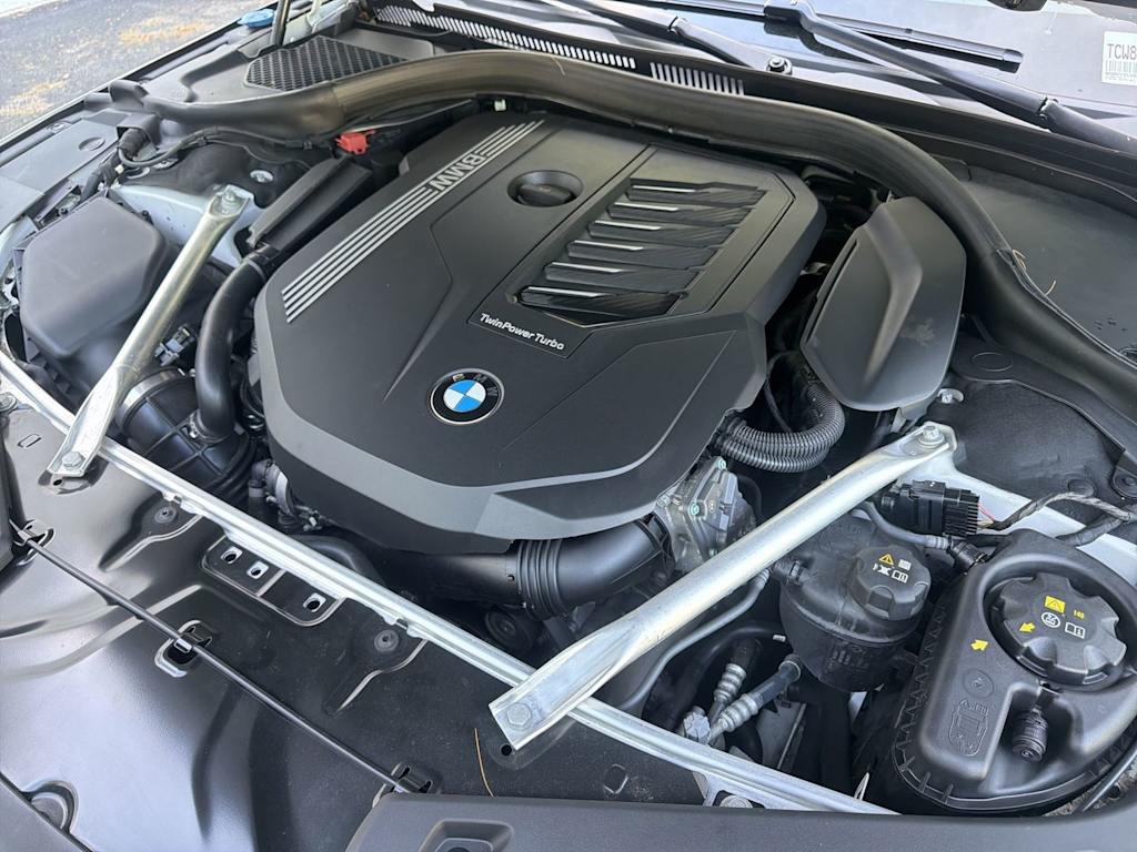 Thumbnail: 2024 BMW 8 Series - 9