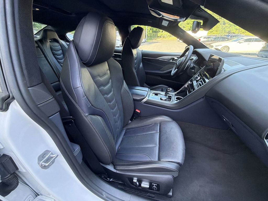 Thumbnail: 2024 BMW 8 Series - 12