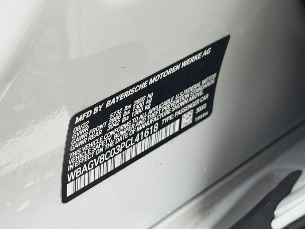 Thumbnail: 2023 BMW 8 Series - 21