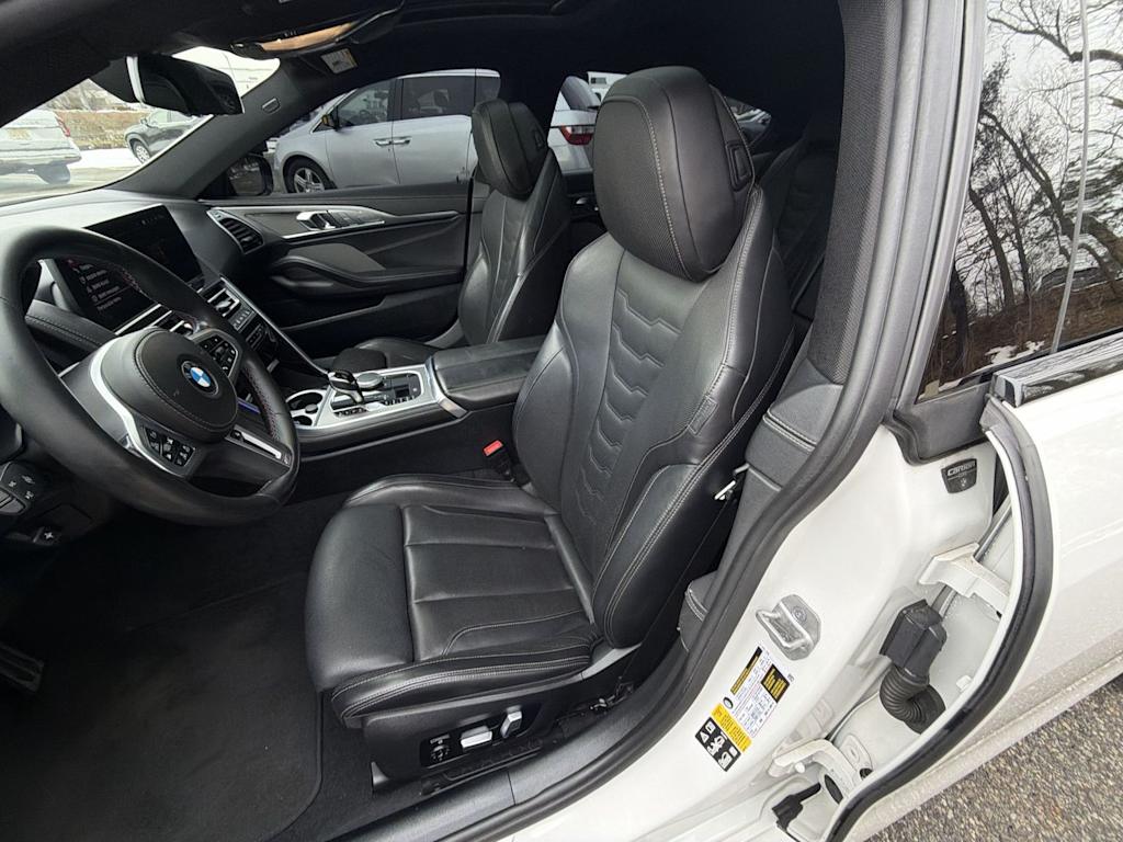 Thumbnail: 2023 BMW 8 Series - 11