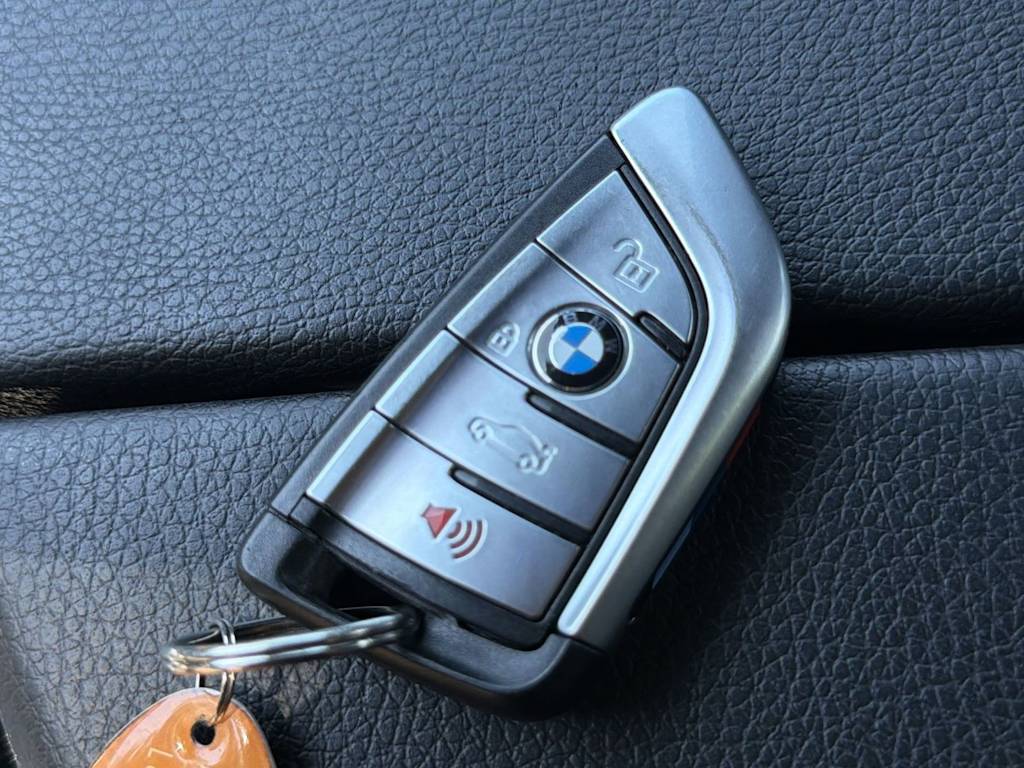 Thumbnail: 2018 BMW 5 Series - 19