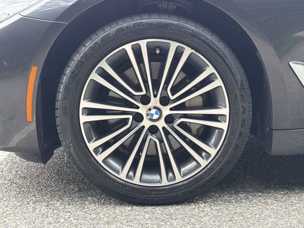 Thumbnail: 2019 BMW 5 Series - 8