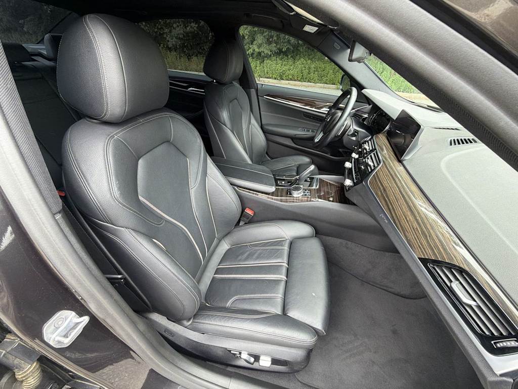 Thumbnail: 2019 BMW 5 Series - 12
