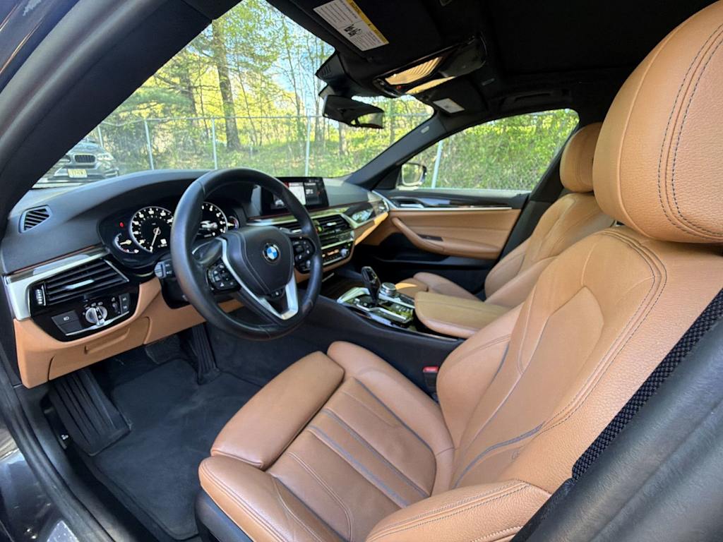 Thumbnail: 2017 BMW 5 Series - 11