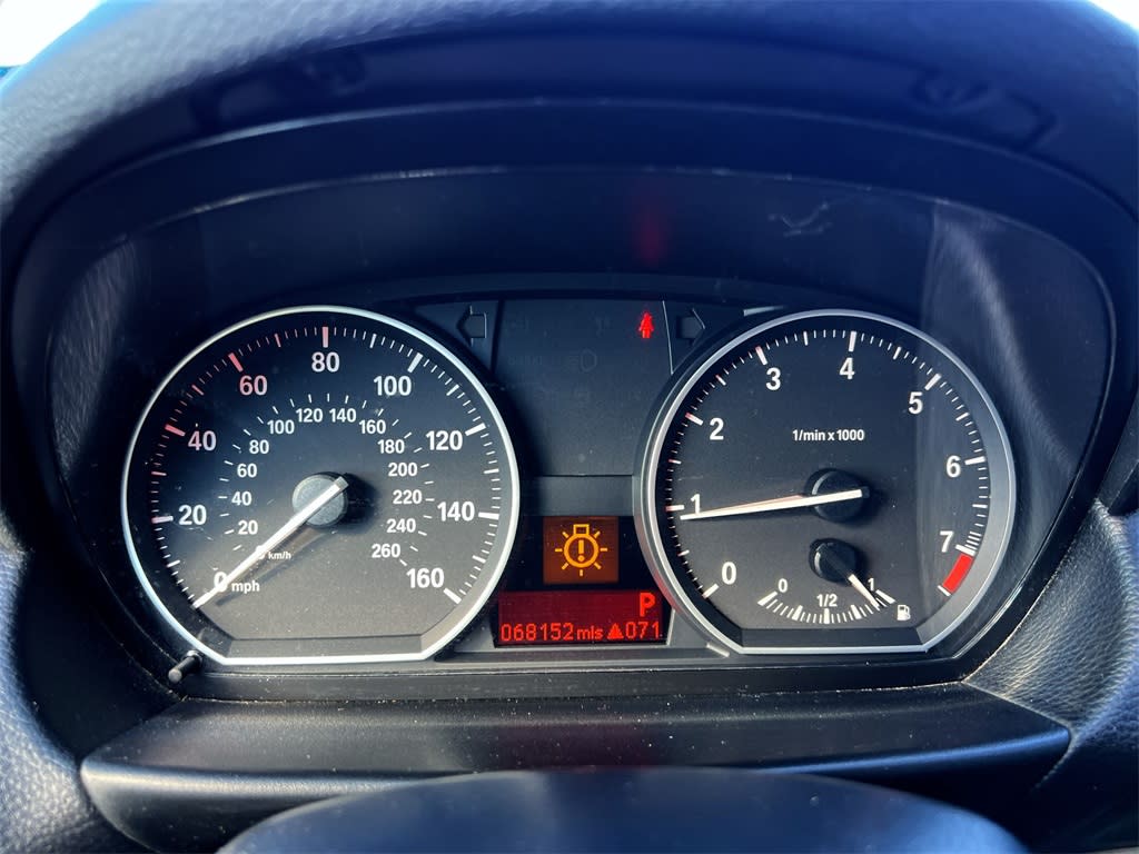 Thumbnail: 2012 BMW 1 Series - 16