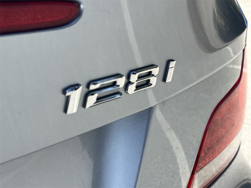 Thumbnail: 2012 BMW 1 Series - 7