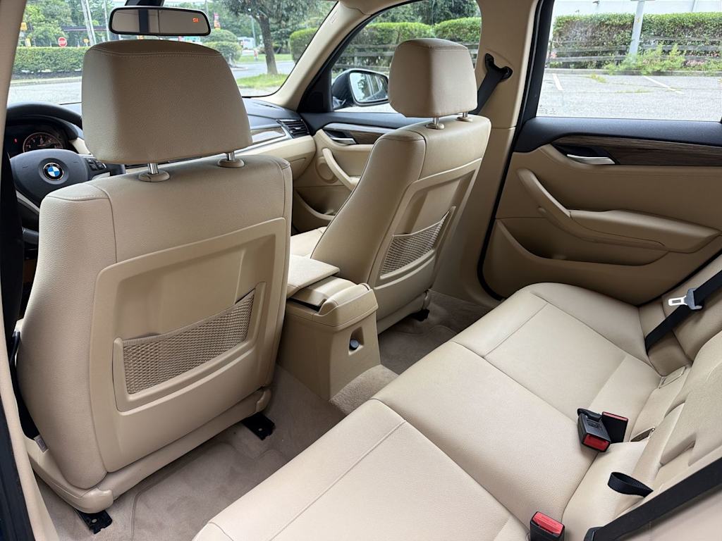 Thumbnail: 2015 BMW X1 - 13