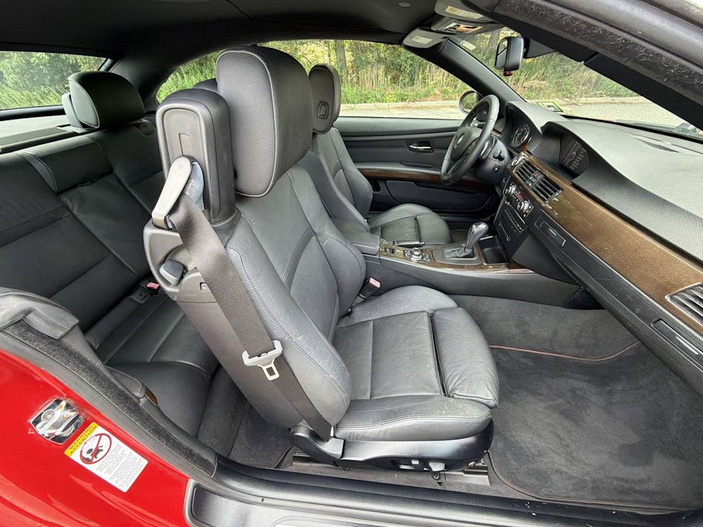 Thumbnail: 2009 BMW 3 Series - 12