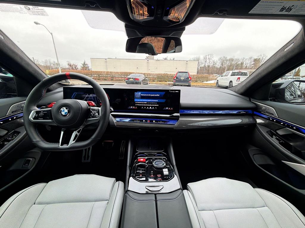 Thumbnail: 2026 BMW M5 - 2