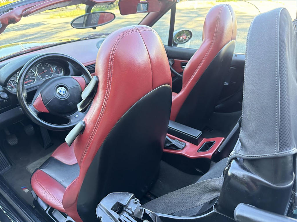 Thumbnail: 1998 BMW Z3 - 26