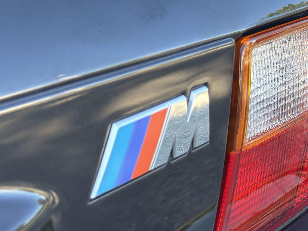 Thumbnail: 1998 BMW Z3 - 25