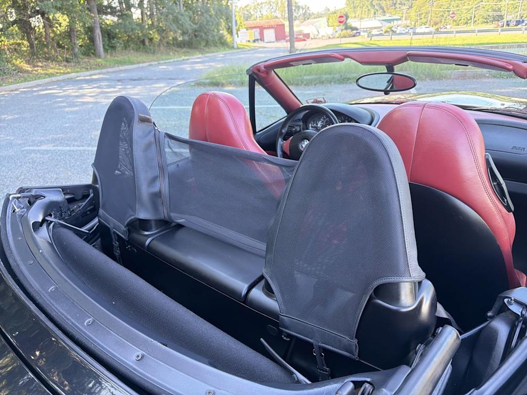 Thumbnail: 1998 BMW Z3 - 30