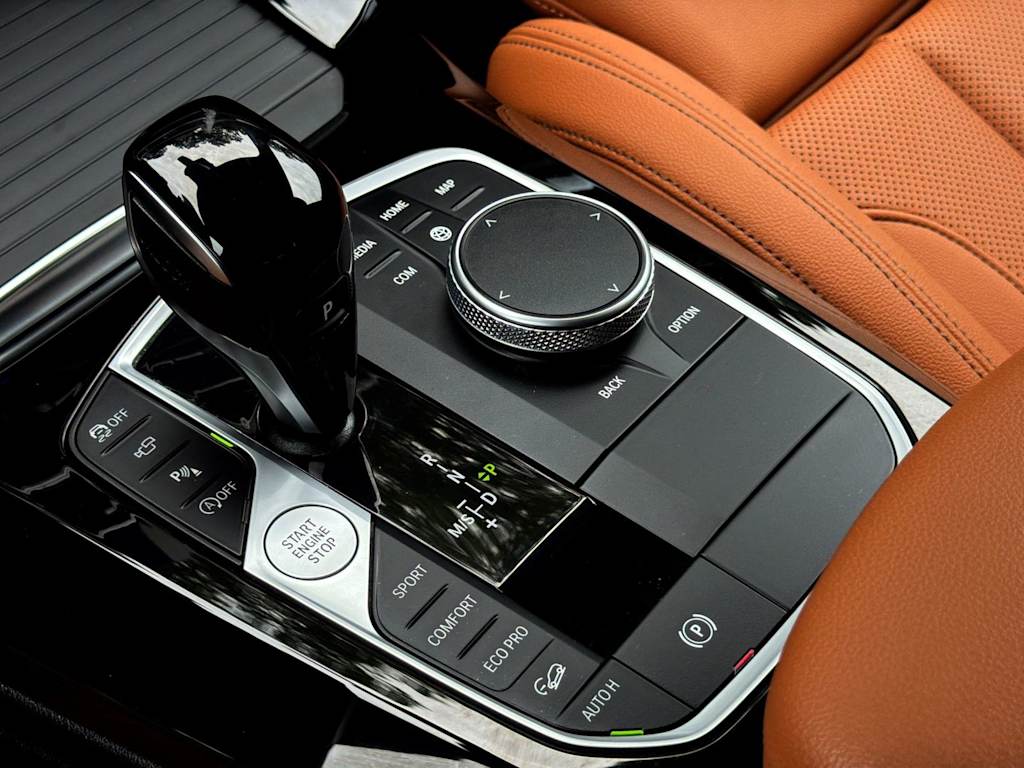 Thumbnail: 2024 BMW X3 - 16
