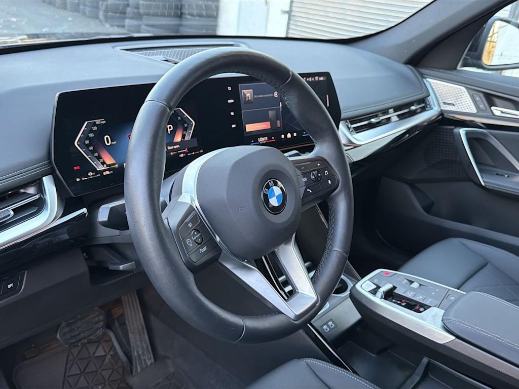 Thumbnail: 2025 BMW X1 - 14