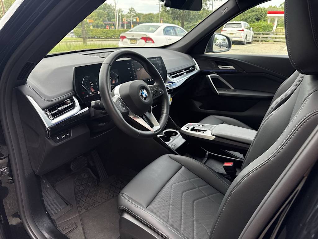 Thumbnail: 2026 BMW X1 - 11