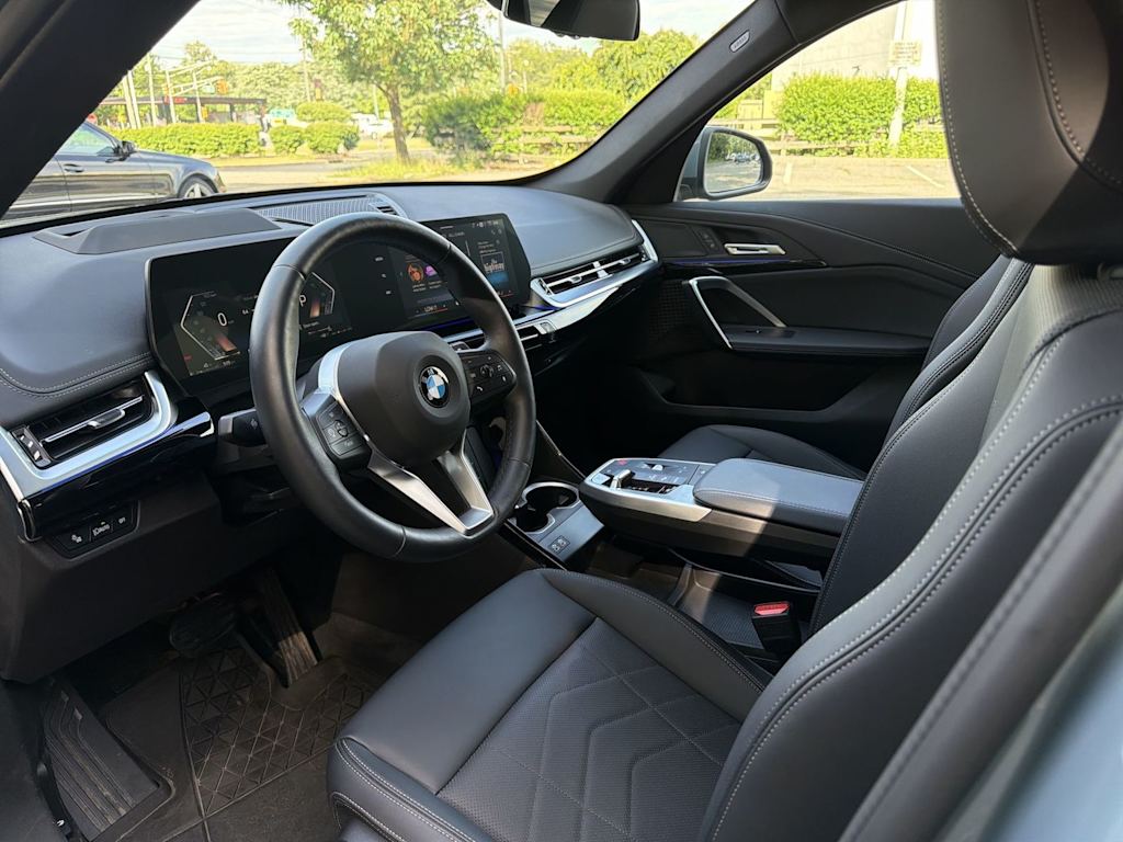 Thumbnail: 2026 BMW X1 - 10