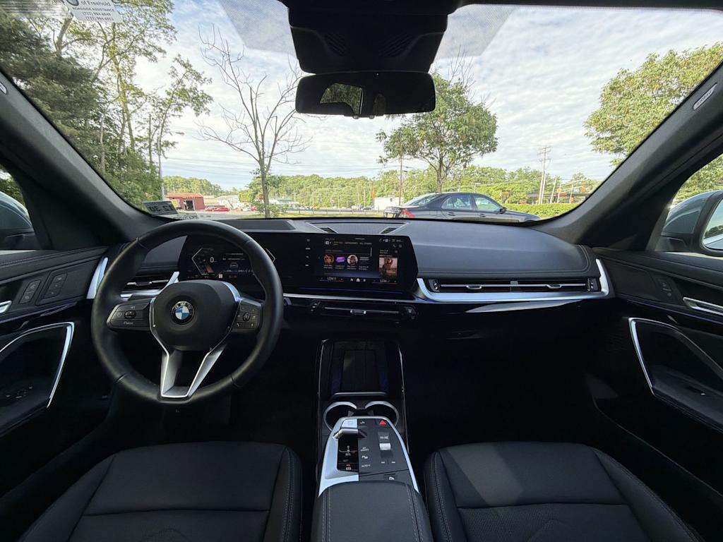 Thumbnail: 2026 BMW X1 - 2