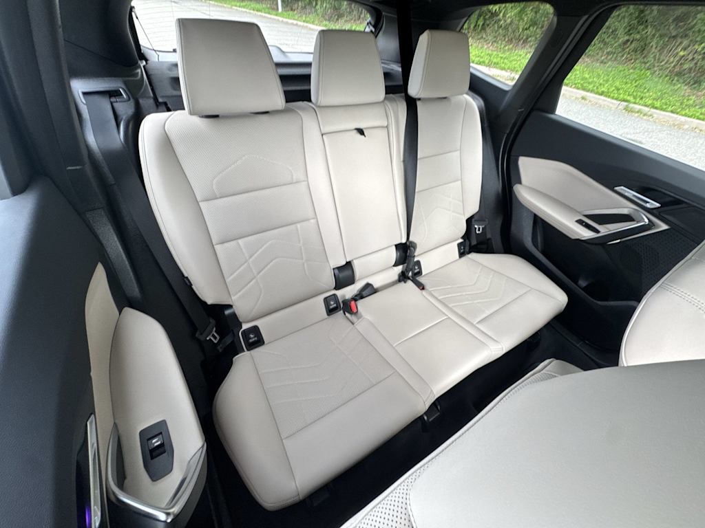 Thumbnail: 2024 BMW X1 - 12