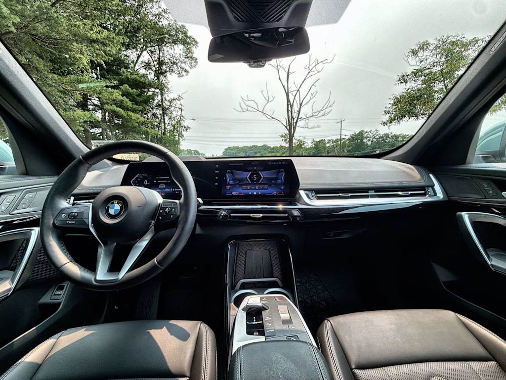 Thumbnail: 2026 BMW X1 - 10