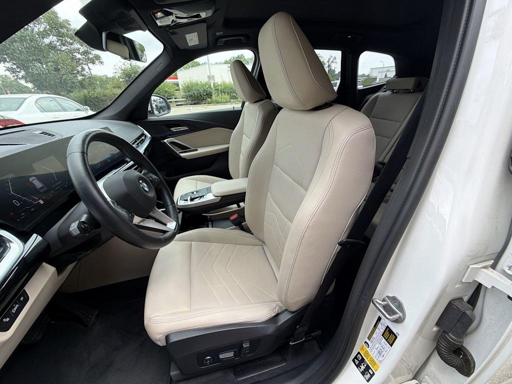 Thumbnail: 2023 BMW X1 - 12