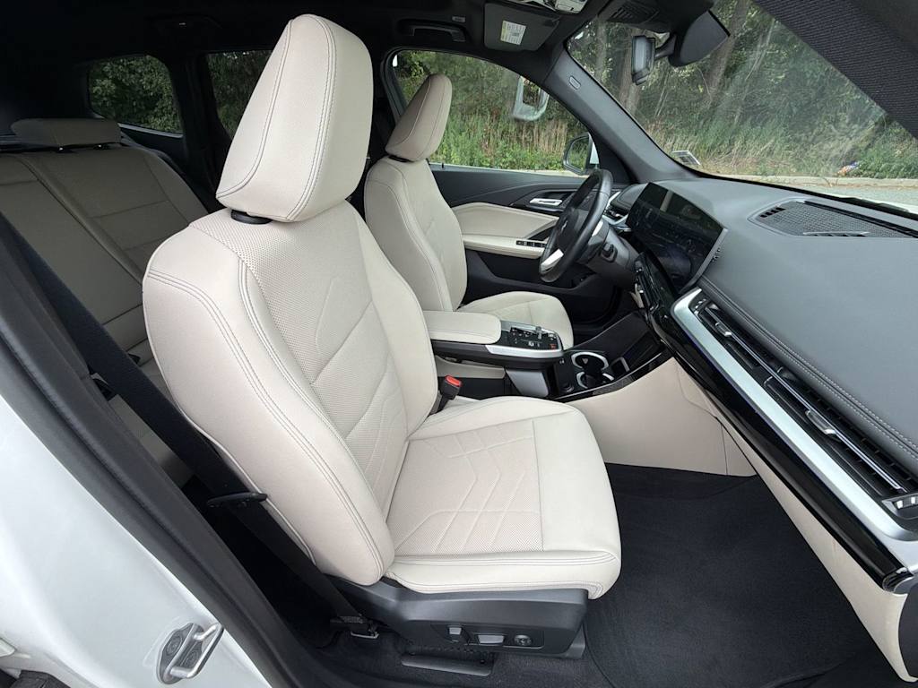 Thumbnail: 2023 BMW X1 - 29