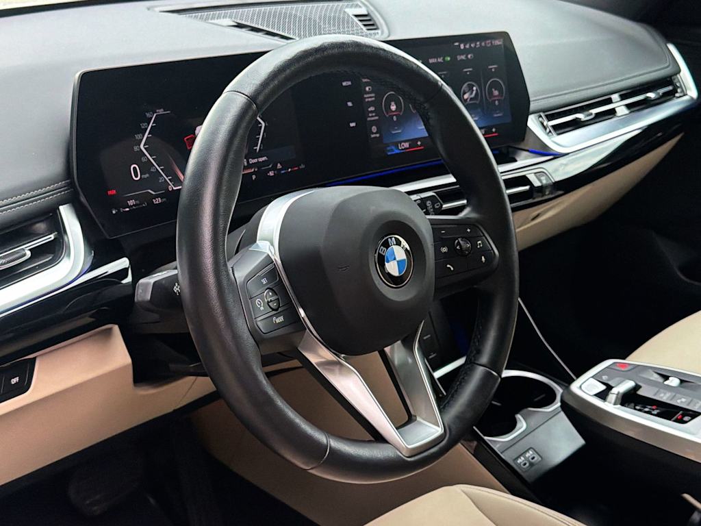 Thumbnail: 2023 BMW X1 - 10