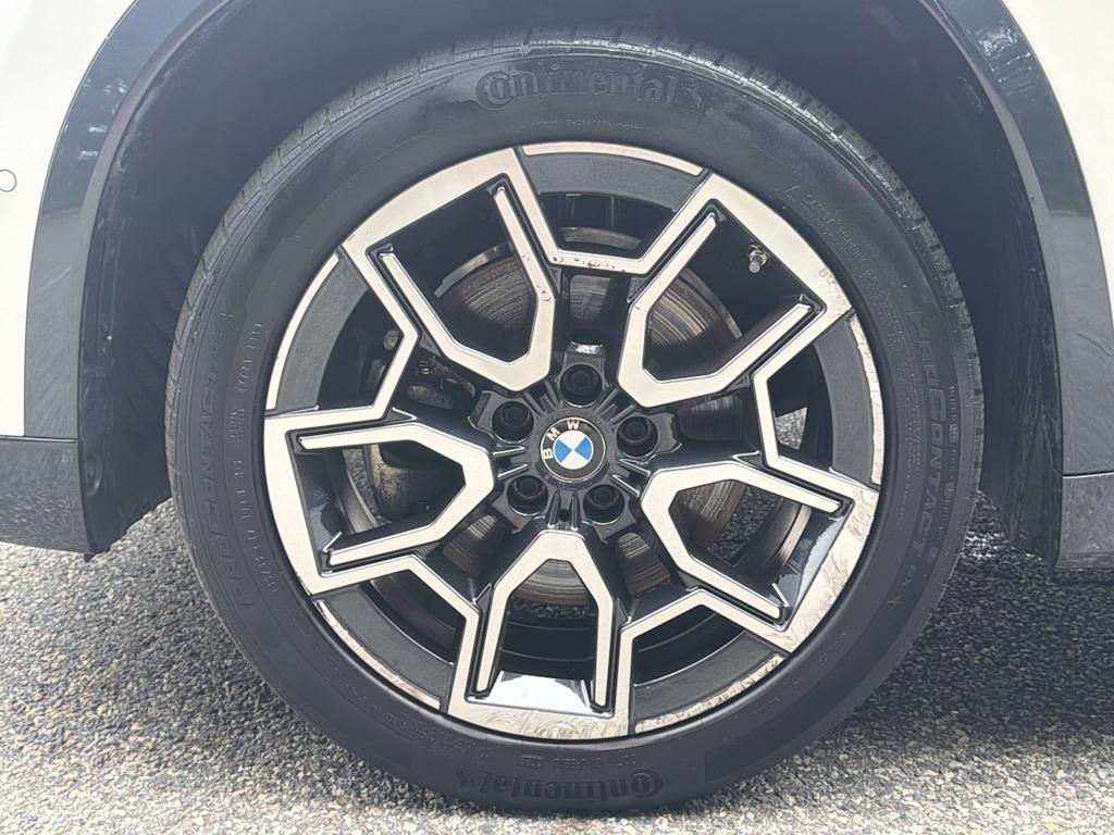 Thumbnail: 2023 BMW X1 - 8
