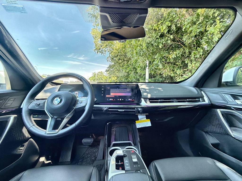 Thumbnail: 2026 BMW X1 - 10