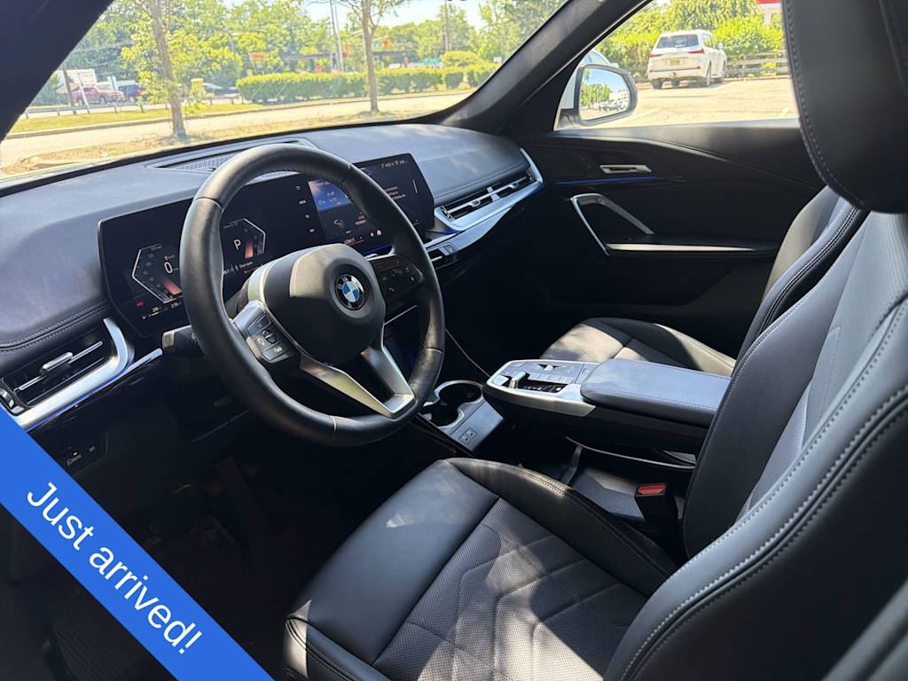 Thumbnail: 2026 BMW X1 - 10