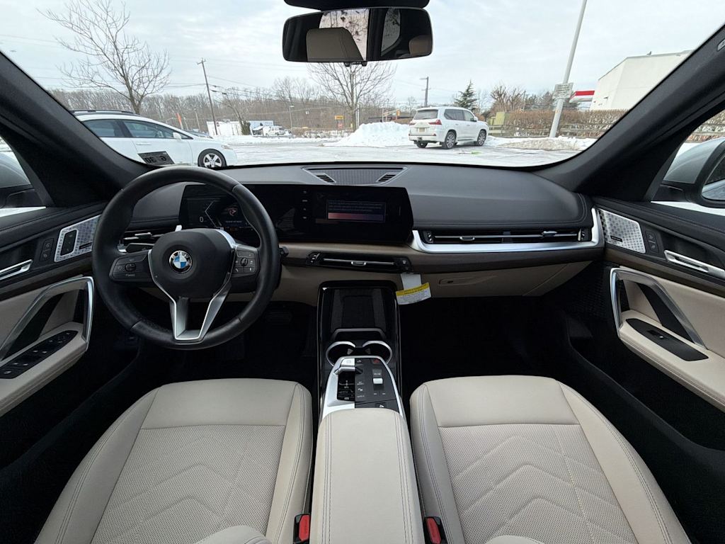 Thumbnail: 2025 BMW X1 - 2