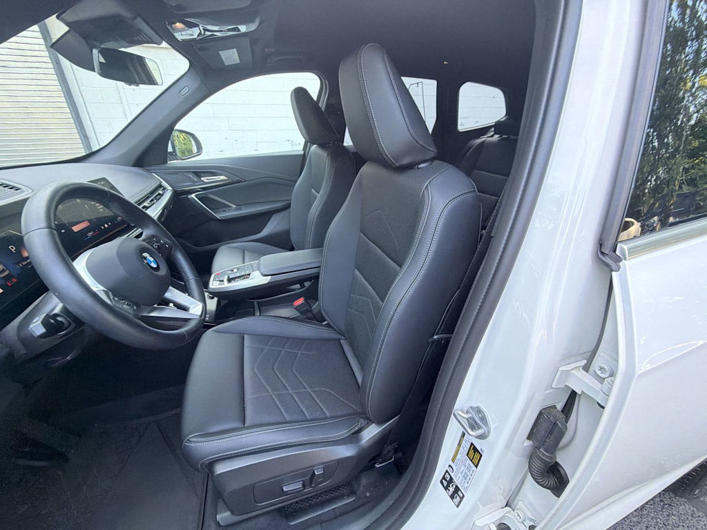 Thumbnail: 2026 BMW X1 - 12