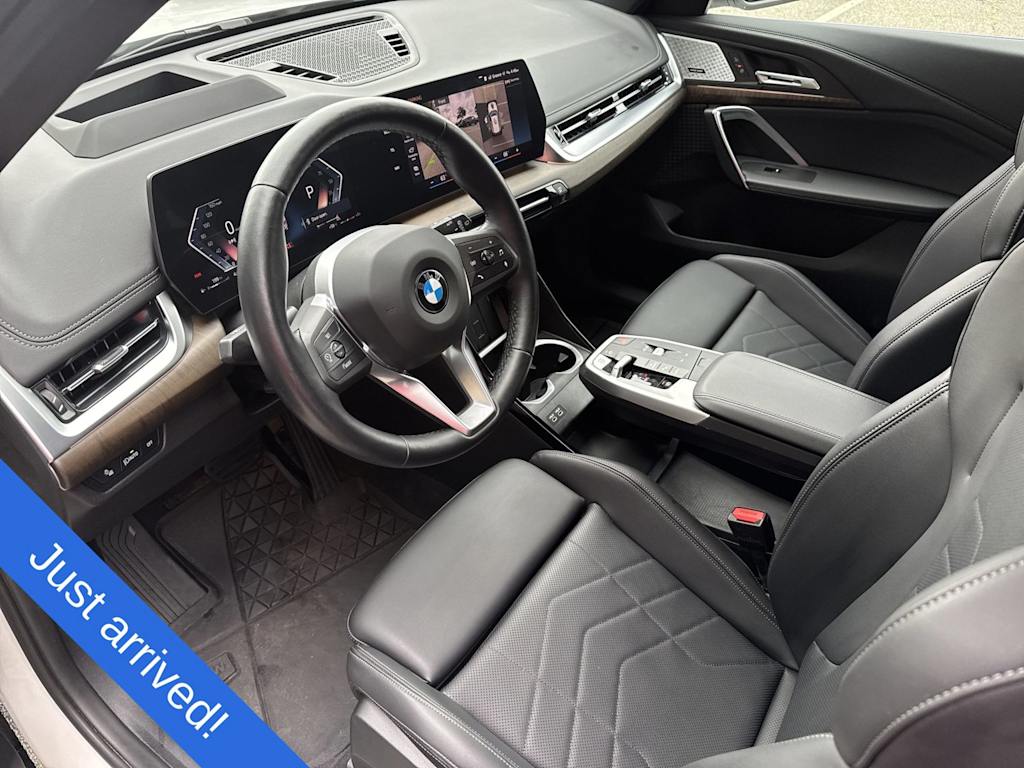 Thumbnail: 2023 BMW X1 - 2