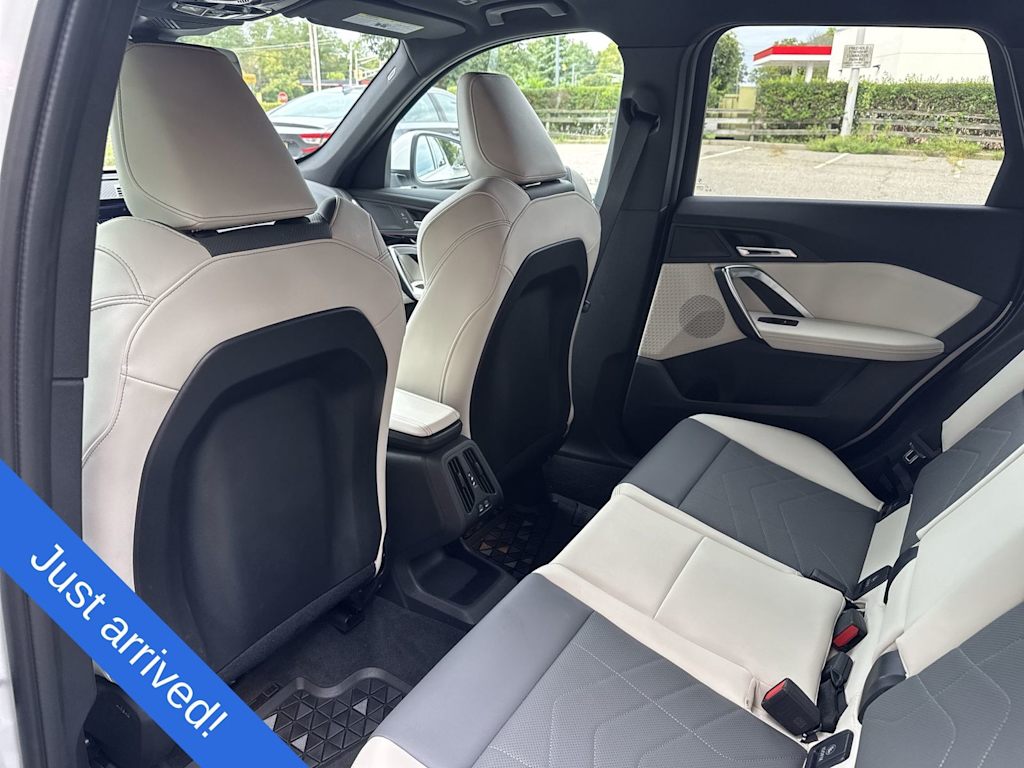 Thumbnail: 2026 BMW X1 - 13
