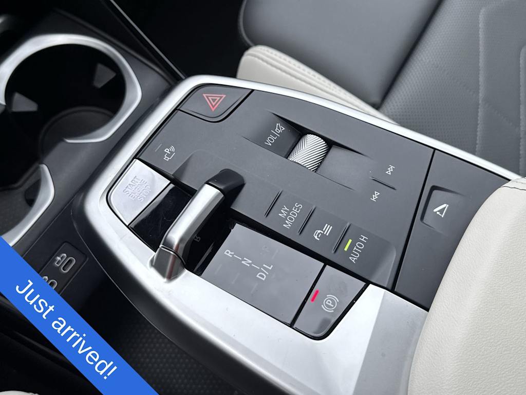 Thumbnail: 2026 BMW X1 - 16