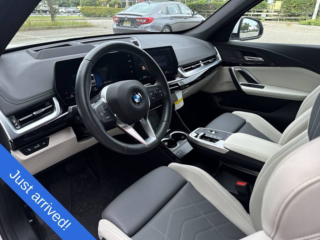 Thumbnail: 2026 BMW X1 - 2