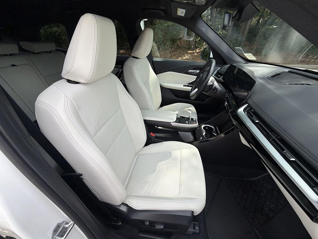 Thumbnail: 2026 BMW X1 - 12