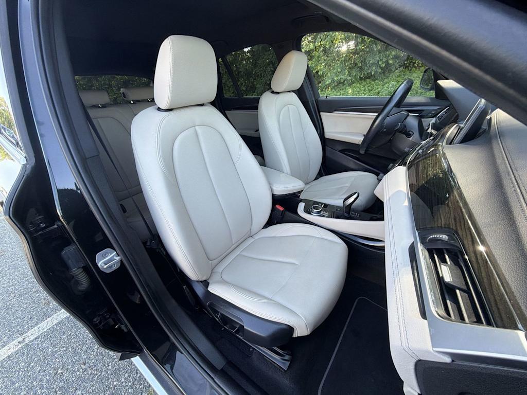 Thumbnail: 2021 BMW X1 - 12