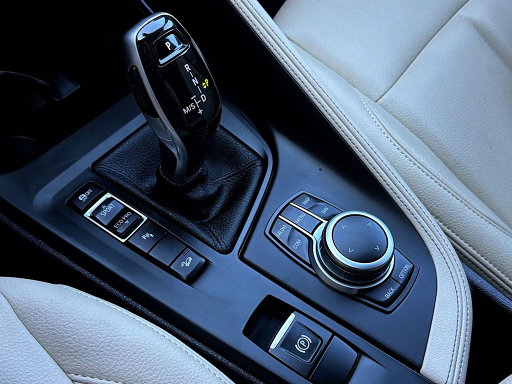 Thumbnail: 2021 BMW X1 - 16