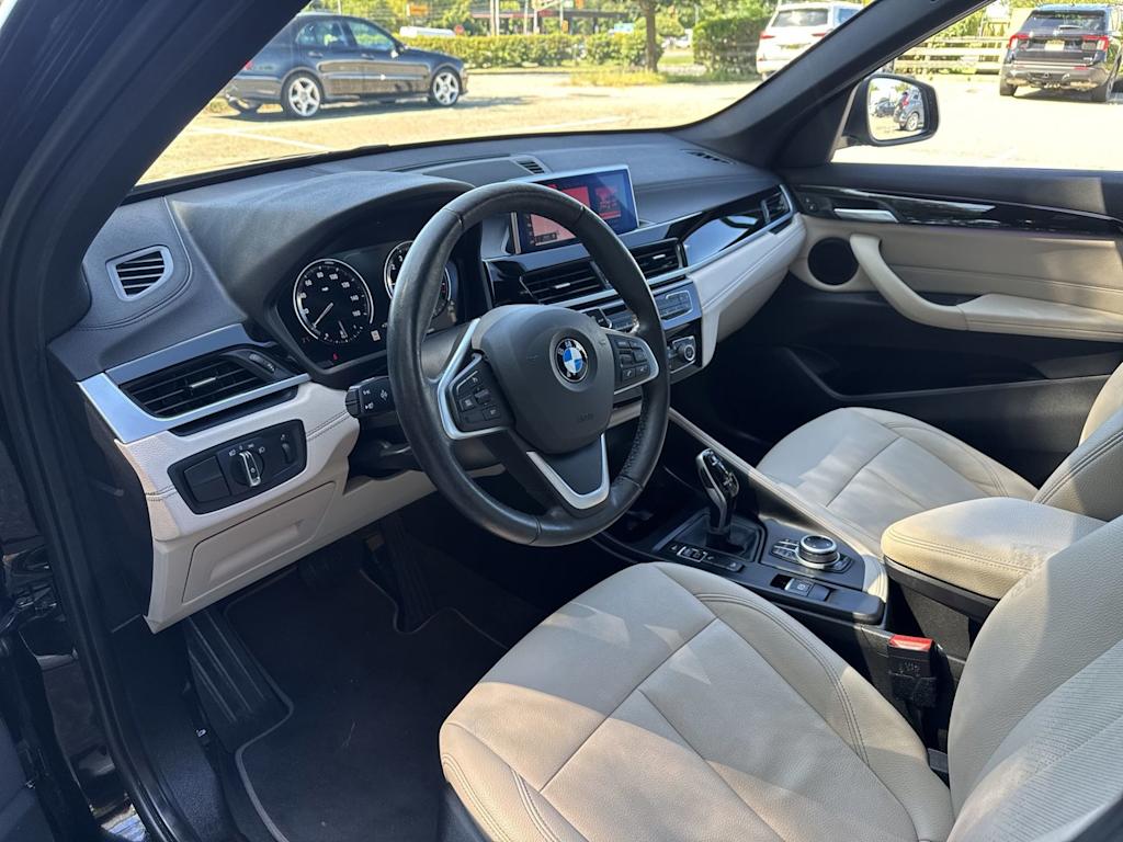 Thumbnail: 2022 BMW X1 - 2