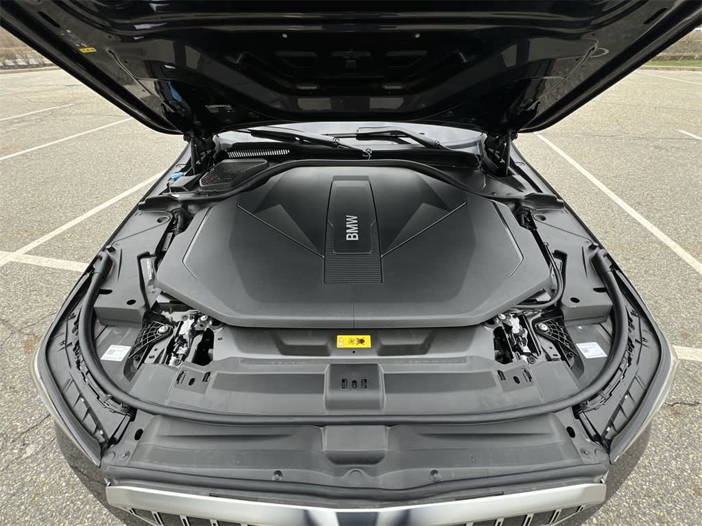 2025 BMW i5 xDrive40 9