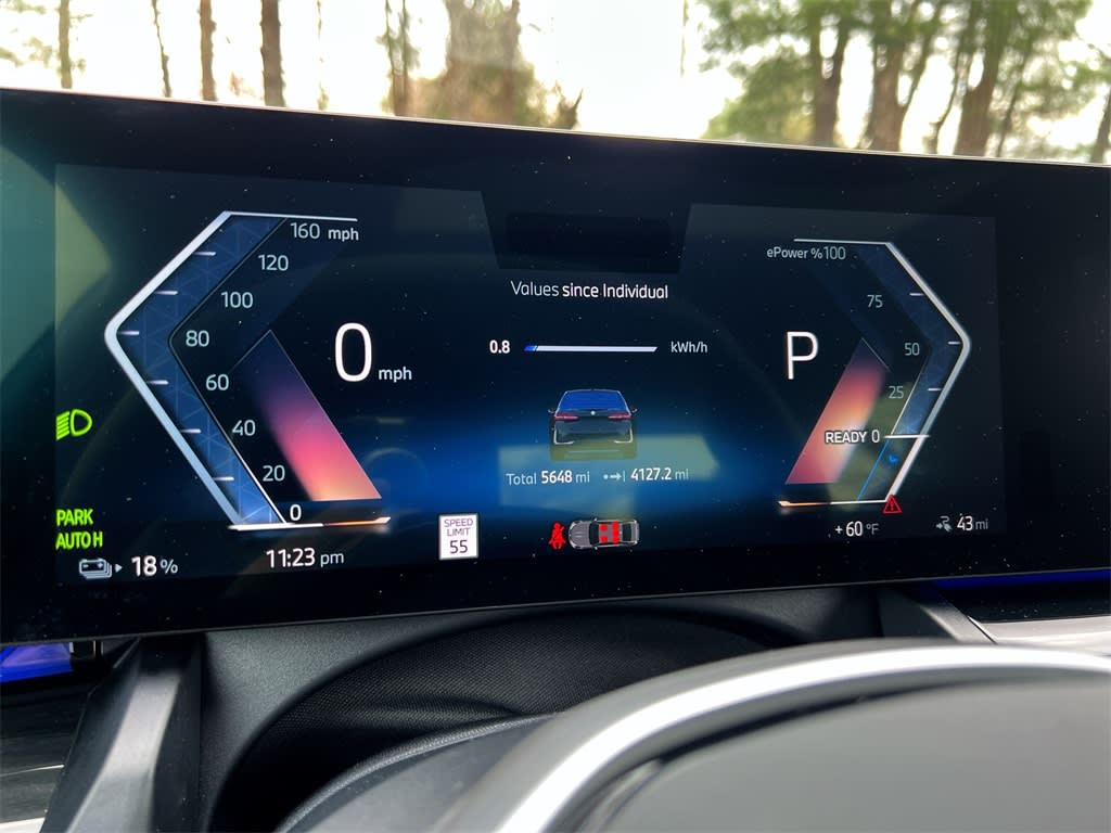 2025 BMW i5 xDrive40 16
