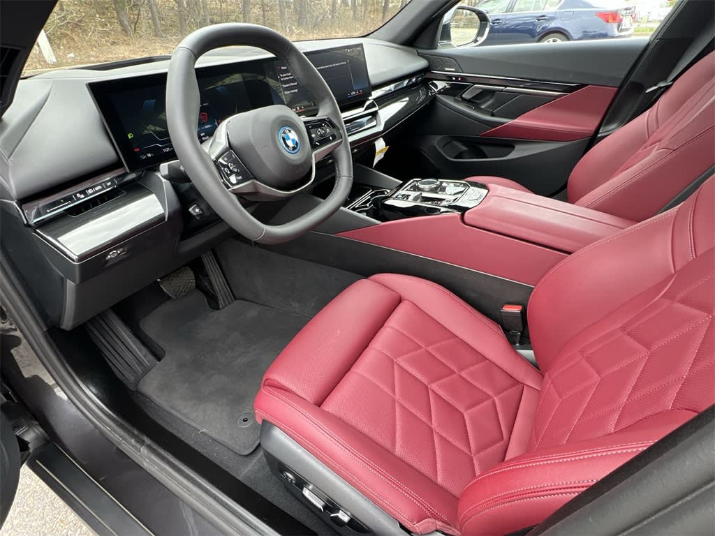 2025 BMW i5 xDrive40 11