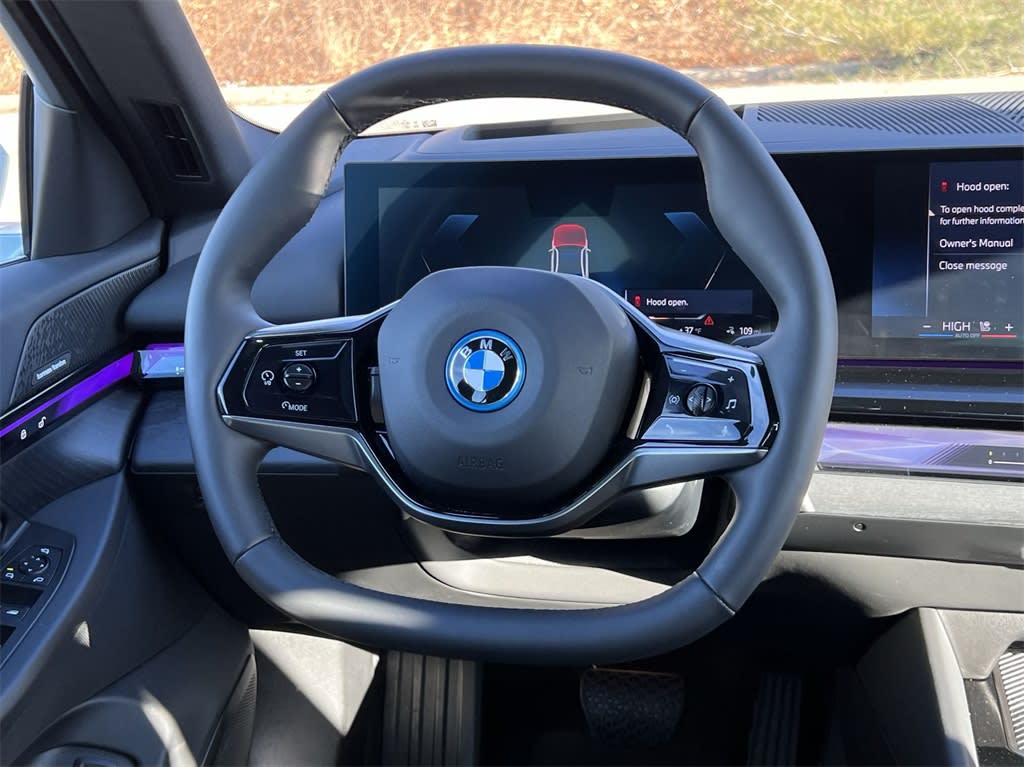 2024 BMW i5 eDrive40 10
