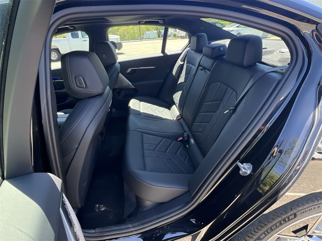 2024 BMW i5 eDrive40 28