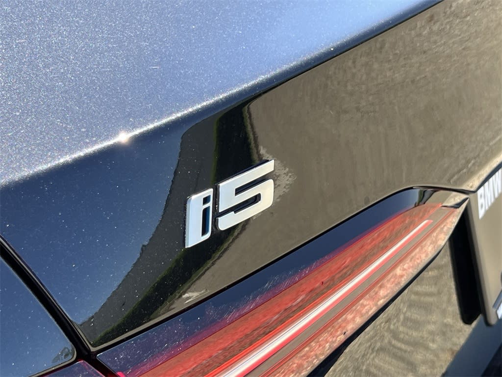 2024 BMW i5 eDrive40 7