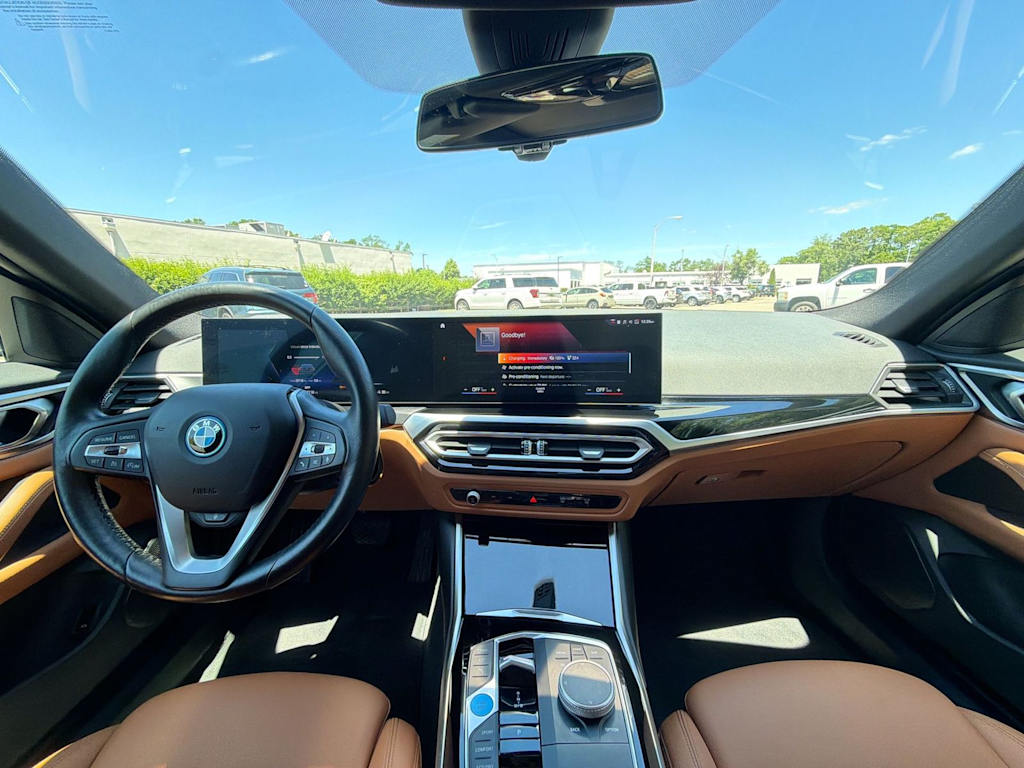 Thumbnail: 2023 BMW i4 - 10