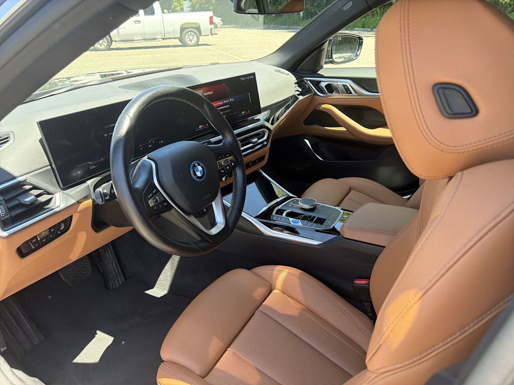 Thumbnail: 2023 BMW i4 - 2