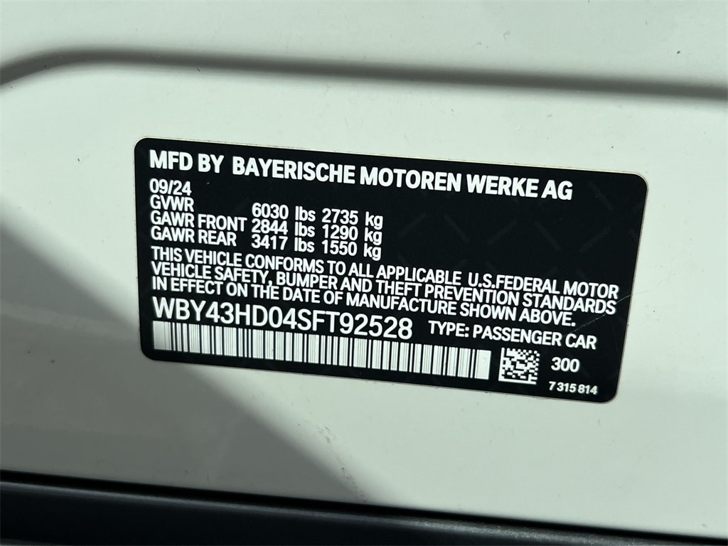 Thumbnail: 2025 BMW i4 - 20